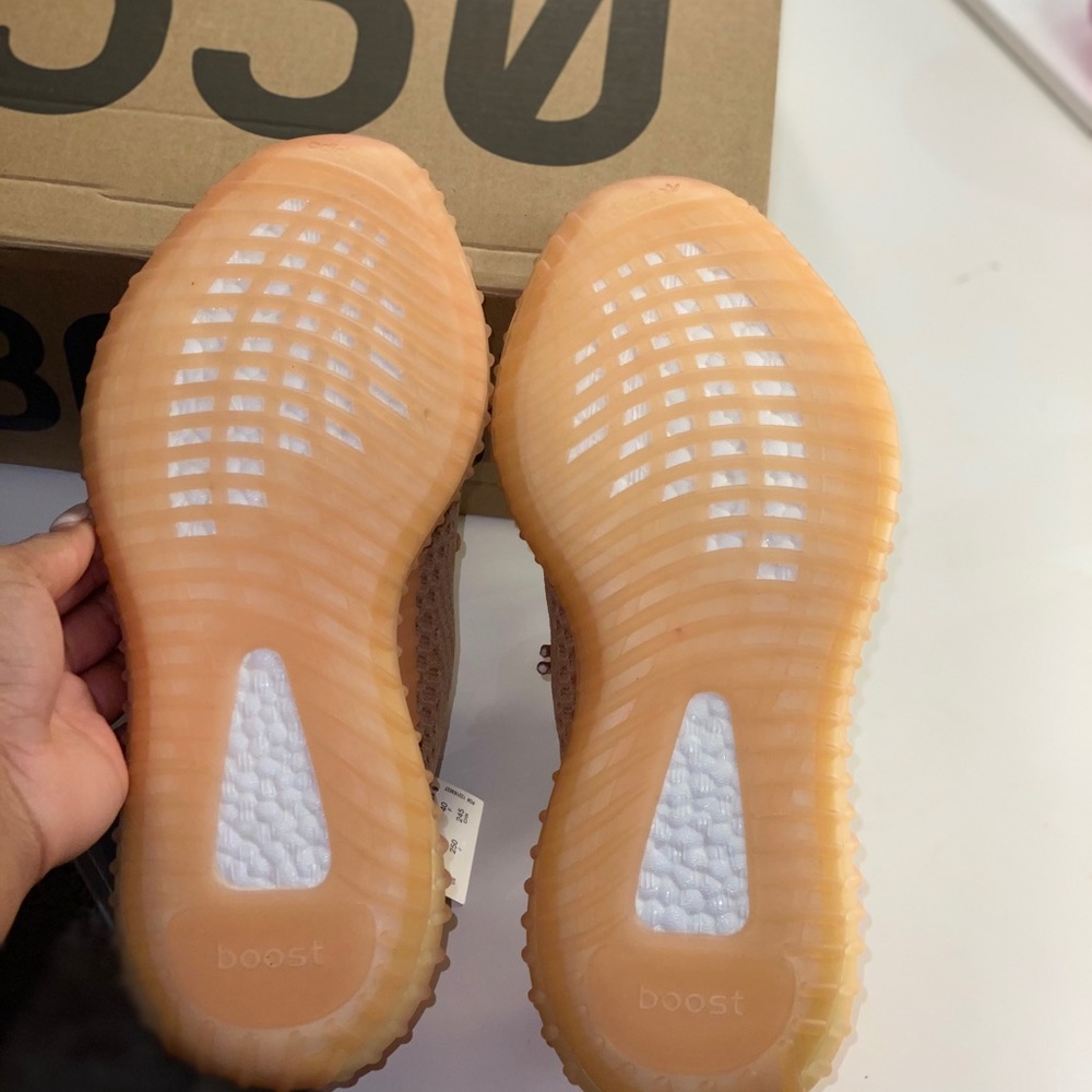 YEEZY Boost 350’s Clay US men’s 7 - Picture 4 of 4